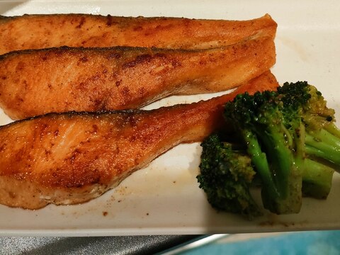 簡単に!フライパン1つ!鮭のムニエル